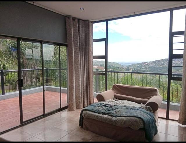 4 BEDROOM HOUSE FOR SALE IN ROODEKRANS